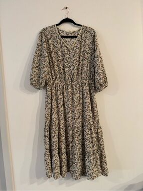 Floral V-Neck Tiered Midi Dress - Beige/Black